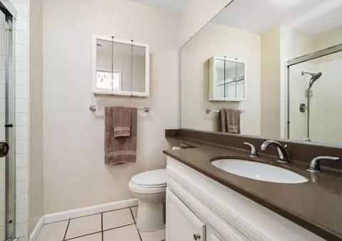 Bath - 49108 Wayne St, Indio, CA 92201 photo 2 of 3