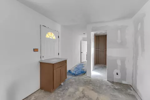 Entry Way - 83031 Emerald Ave, Indio, CA 92201 photo 2 of 2