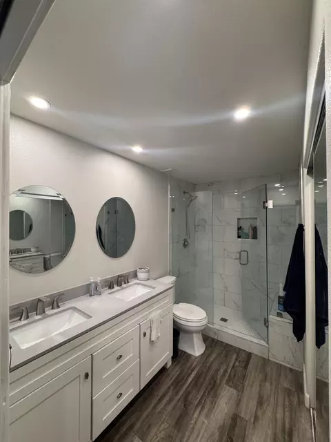 Bath - 58149 E Park Ln, Thermal, CA 92274 photo 2 of 9