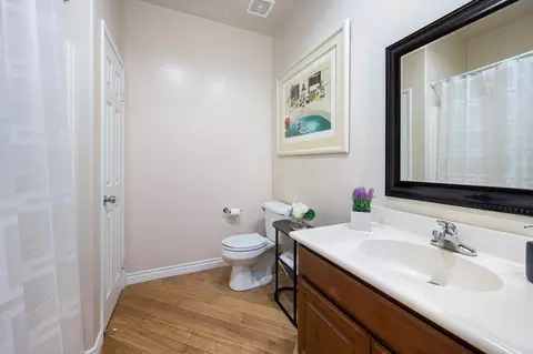 Bath - 82058 Dunn Dr, Indio, CA 92203 photo 4 of 4
