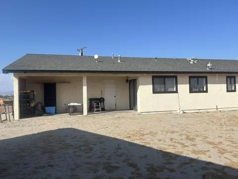 Exterior - 1223 Glendale Ave, Thermal, CA 92274 photo 5 of 7