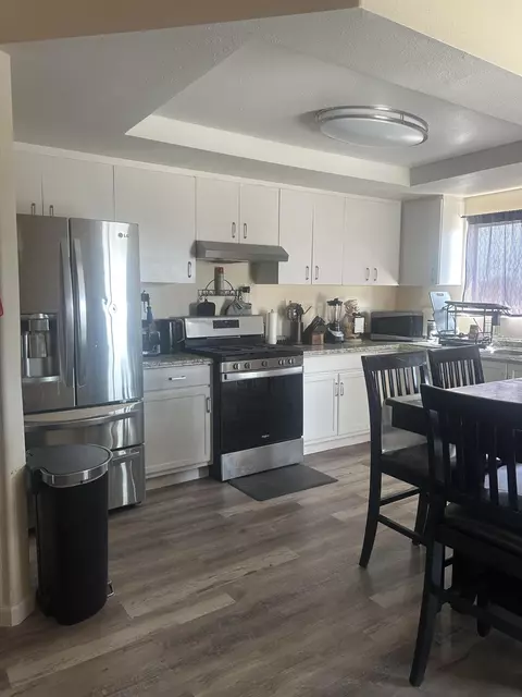 Kitchen - 1223 Glendale Ave, Thermal, CA 92274 photo 1 of 3