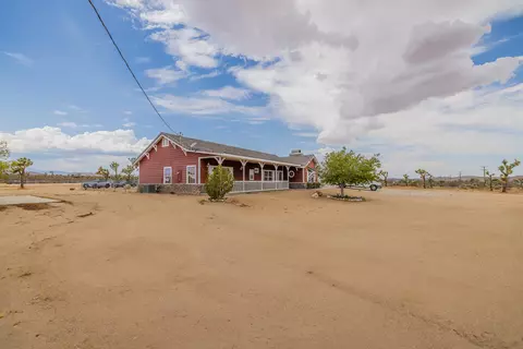 Other - 4224 Yucca Mesa Rd, Yucca Valley, CA 92284 photo 2 of 4