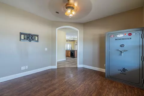 Entry Way - 4224 Yucca Mesa Rd, Yucca Valley, CA 92284 photo 2 of 3