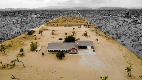 View/Area - 4224 Yucca Mesa Rd, Yucca Valley, CA 92284 photo 3 of 4