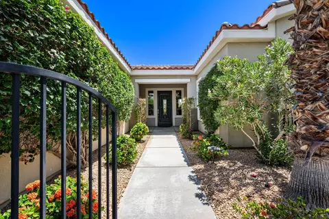 Exterior - 60582 Silver Torch Cir, La Quinta, CA 92253 photo 4 of 13