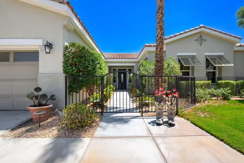 Exterior - 60582 Silver Torch Cir, La Quinta, CA 92253 photo 3 of 13