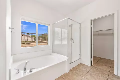 Bath - 41309 Marston Ct, Indio, CA 92203 photo 3 of 3