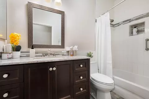 Bath - 49467 Douglas St, Indio, CA 92201 photo 2 of 2