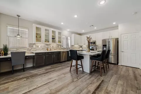 Kitchen - 49467 Douglas St, Indio, CA 92201 photo 2 of 4