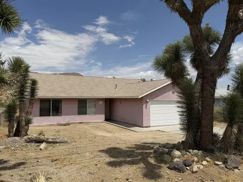 Exterior - 58540 Barron Dr, Yucca Valley, CA 92284 photo 2 of 7