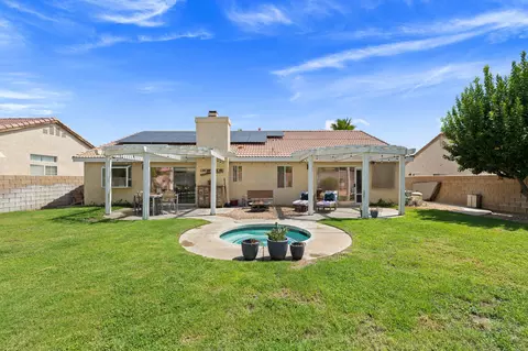 Exterior - 42639 Devonshire St, Palm Desert, CA 92211 photo 8 of 11