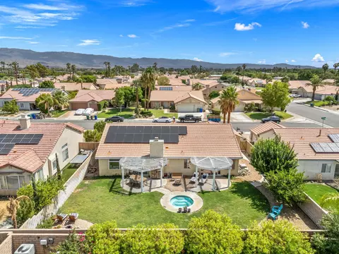 View/Area - 42639 Devonshire St, Palm Desert, CA 92211 photo 7 of 7