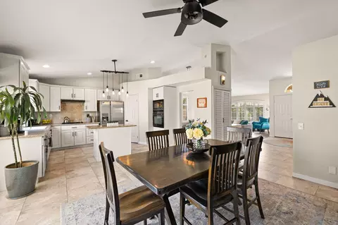 Dining - 42639 Devonshire St, Palm Desert, CA 92211 photo 1 of 2