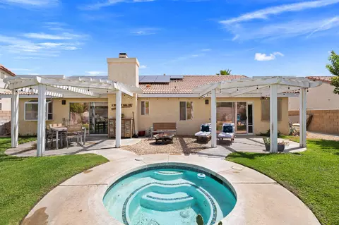 Exterior - 42639 Devonshire St, Palm Desert, CA 92211 photo 11 of 11