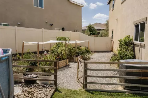 Exterior - 1165 Heritage Dr, Calimesa, CA 92320 photo 6 of 8
