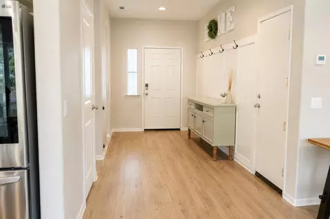Entry Way - 1165 Heritage Dr, Calimesa, CA 92320 photo 2 of 3