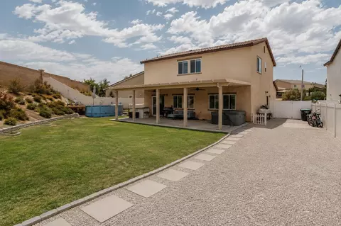 Exterior - 1165 Heritage Dr, Calimesa, CA 92320 photo 2 of 8