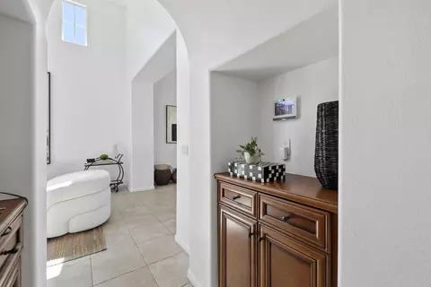 Entry Way - 81961 Contento St, La Quinta, CA 92253 photo 3 of 6