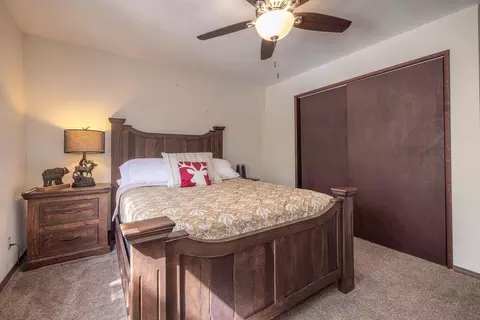 Bedroom - 459 Inyo Ave, Sugarloaf, CA 92386 photo 5 of 6