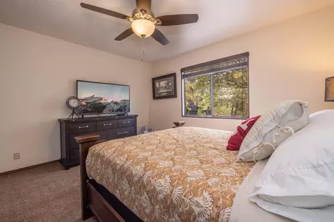 Bedroom - 459 Inyo Ave, Sugarloaf, CA 92386 photo 6 of 6