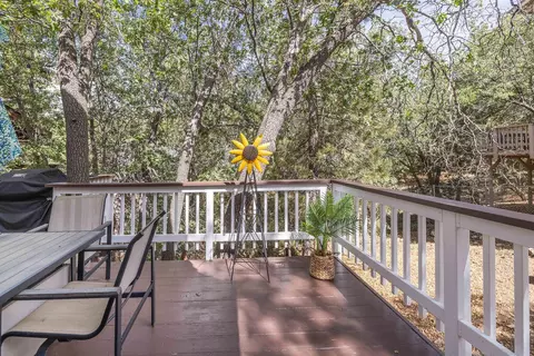 Exterior - 459 Inyo Ave, Sugarloaf, CA 92386 photo 4 of 12