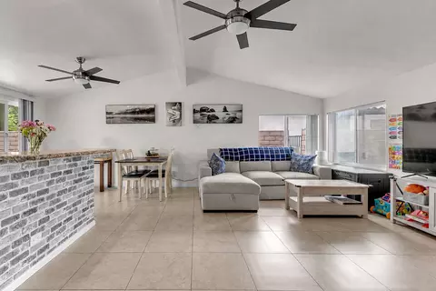77872 Sunnybrook Dr, Palm Desert, CA 92211