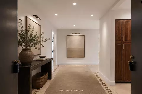 1630 La Reina Way, Palm Springs, CA 92264