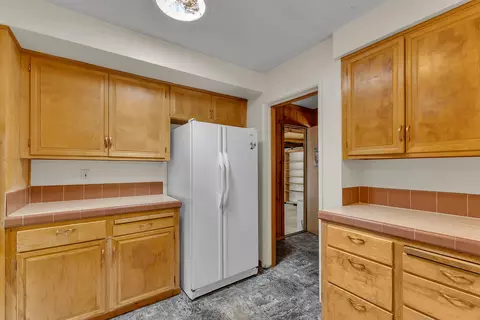 Kitchen - 55175 Daryll Rd, Idyllwild, CA 92549 photo 5 of 5