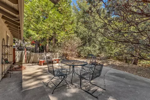 Exterior - 55175 Daryll Rd, Idyllwild, CA 92549 photo 6 of 10
