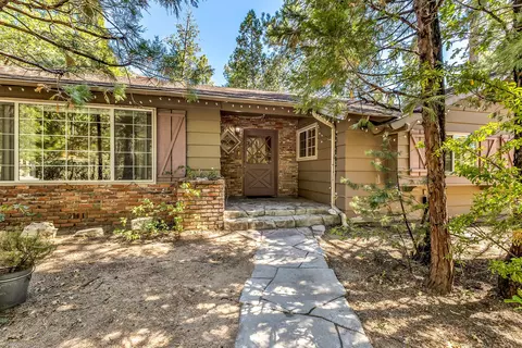 Exterior - 55175 Daryll Rd, Idyllwild, CA 92549 photo 2 of 10