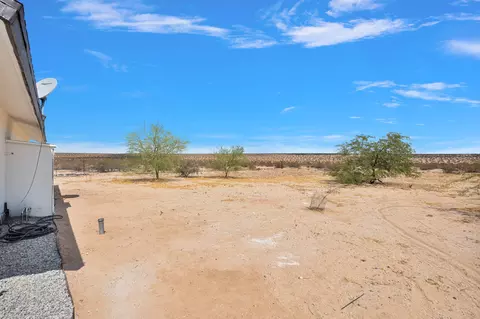 Exterior - 133 Cascade Rd, Joshua Tree, CA 92252 photo 6 of 6