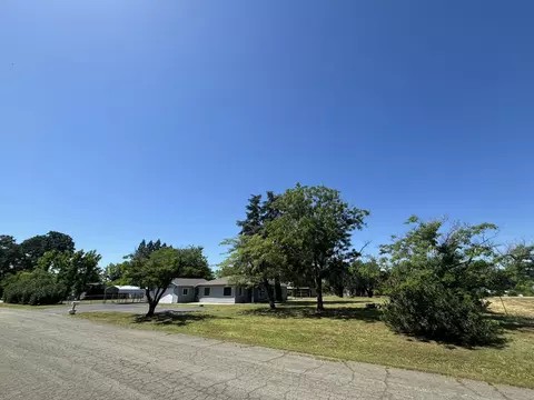Exterior - 5050 Bo Peep Ln, Redding, CA 96002 photo 24 of 26