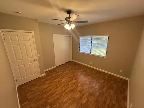 Bedroom - 5050 Bo Peep Ln, Redding, CA 96002 photo 3 of 5