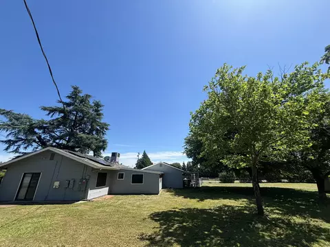 Exterior - 5050 Bo Peep Ln, Redding, CA 96002 photo 13 of 26