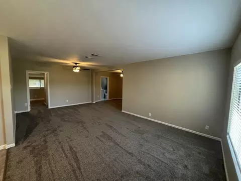 Living - 5050 Bo Peep Ln, Redding, CA 96002 photo 2 of 7