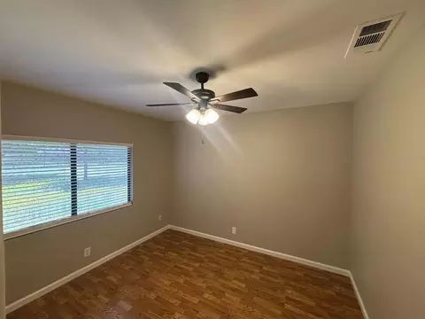 Bedroom - 5050 Bo Peep Ln, Redding, CA 96002 photo 2 of 5