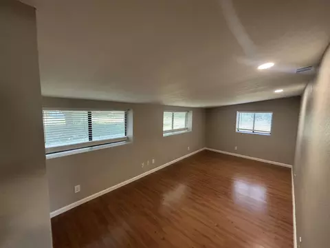 Living - 5050 Bo Peep Ln, Redding, CA 96002 photo 6 of 7