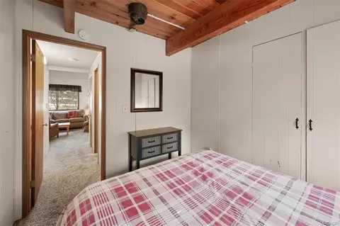 Bedroom - 43050 Sunset Dr, Big Bear Lake, CA 92315 photo 2 of 5