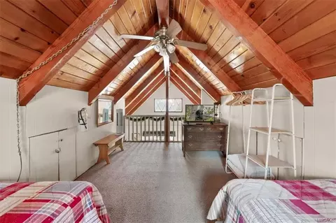 Bedroom - 43050 Sunset Dr, Big Bear Lake, CA 92315 photo 5 of 5