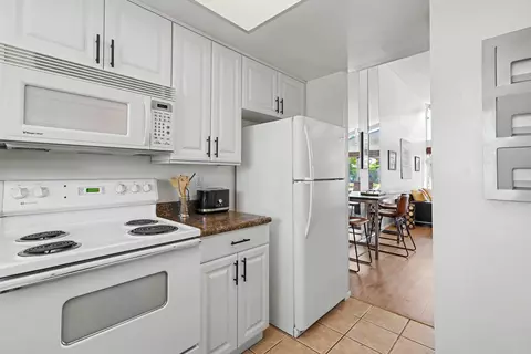 Kitchen - 48970 Cochran Dr, Indio, CA 92201 photo 1 of 5