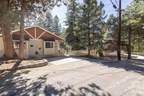 Exterior - 525 Bernhardt Ln, Big Bear City, CA 92314 photo 1 of 10