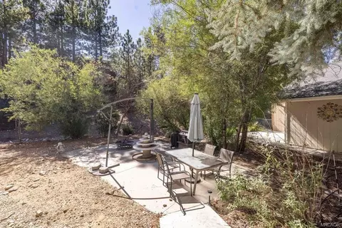 Exterior - 525 Bernhardt Ln, Big Bear City, CA 92314 photo 2 of 10