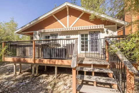 Exterior - 525 Bernhardt Ln, Big Bear City, CA 92314 photo 8 of 10