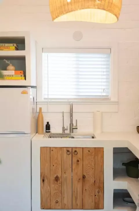 Kitchen - 61887 Grand View Cir, Joshua Tree, CA 92252 photo 7 of 17