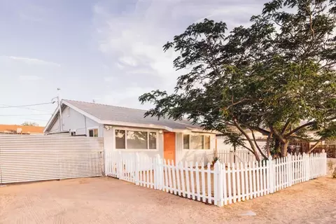 Exterior - 61887 Grand View Cir, Joshua Tree, CA 92252 photo 2 of 29