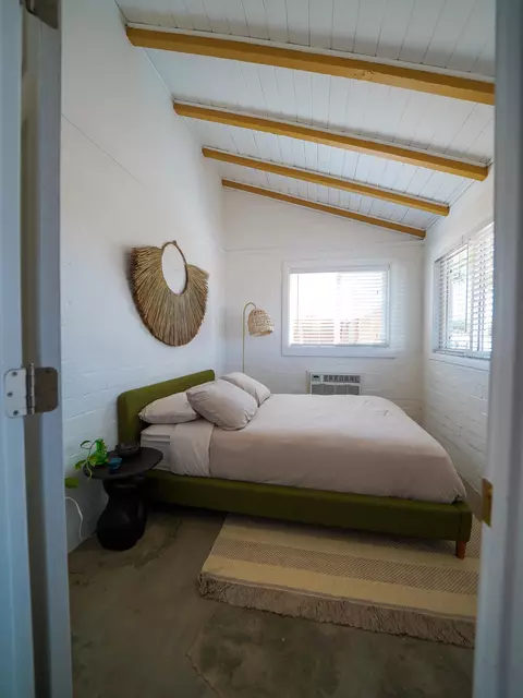 Bedroom - 61887 Grand View Cir, Joshua Tree, CA 92252 photo 9 of 17