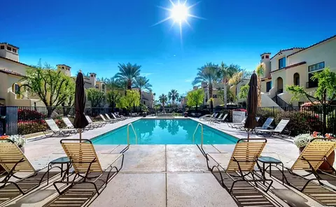 1018 Villorrio Dr N, Palm Springs, CA 92262