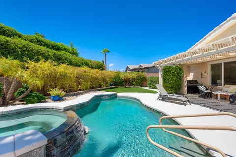 60945 Living Stone Dr, La Quinta, CA 92253