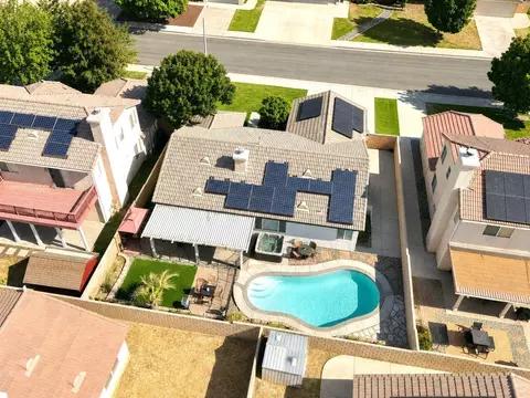 View/Area - 1522 Sutherland St, Lancaster, CA 93534 photo 2 of 4